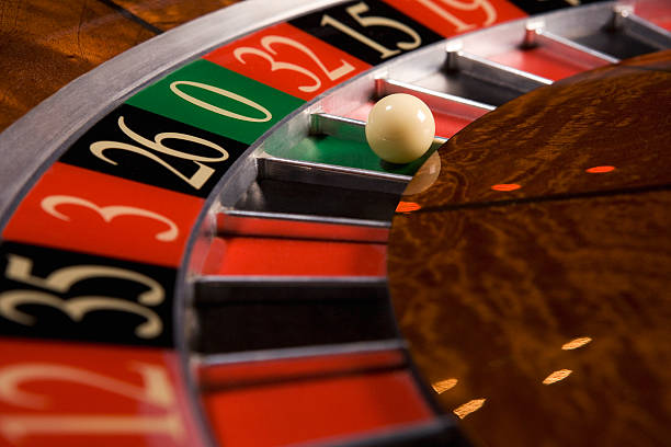 Antarmuka aplikasi gamespool menampilkan menu pembayaran dan opsi login